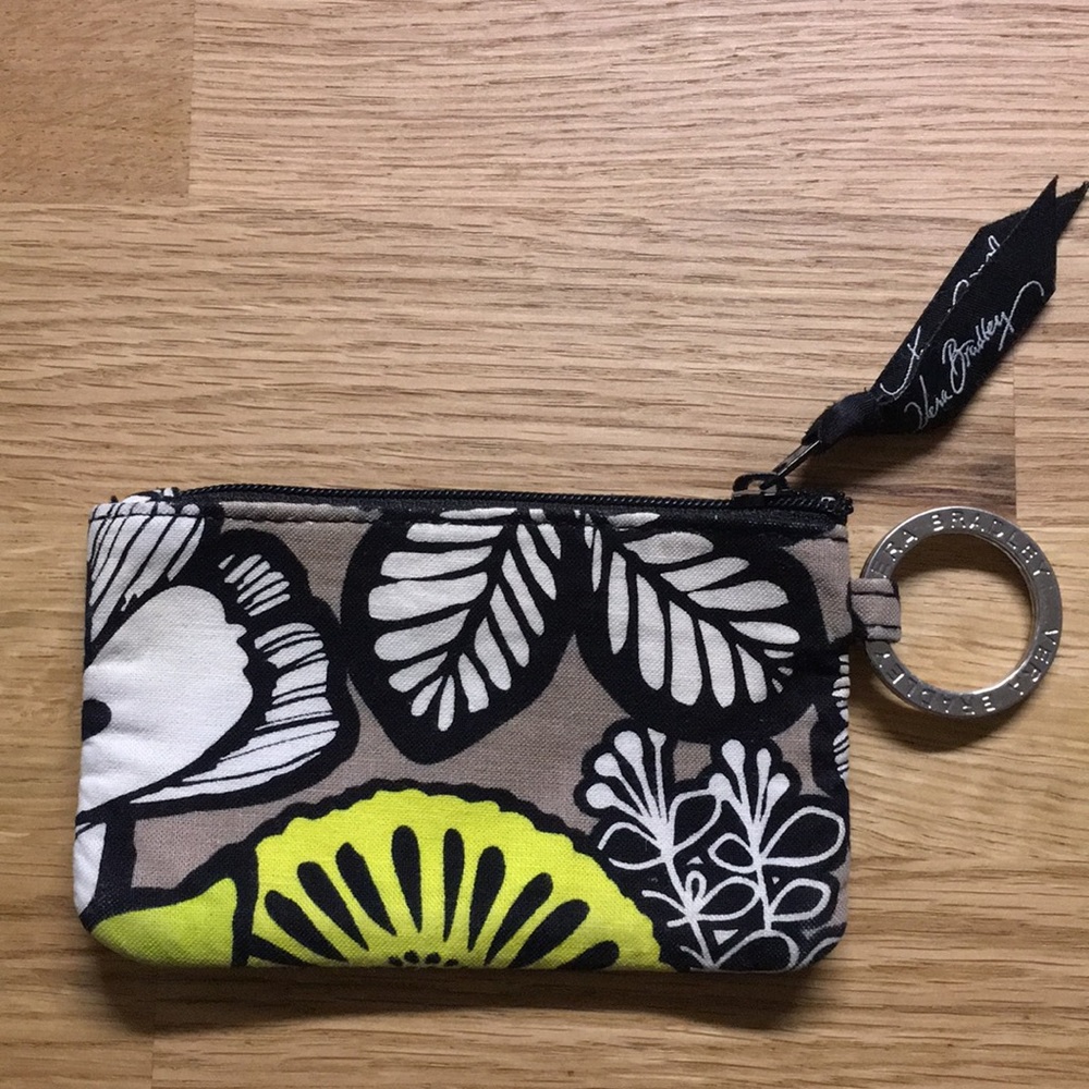 3/$25 ✨ VERA BRADLEY • floral print ID coin wallet